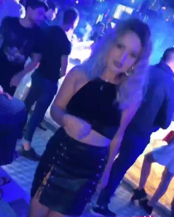 Simina și-a ”înecat amarul” în club după ce What’s Up și-a asumat noua relație