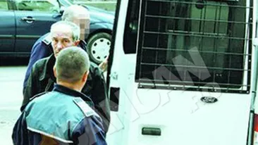 Si-a injunghiat de sapte ori rivalul in dragoste