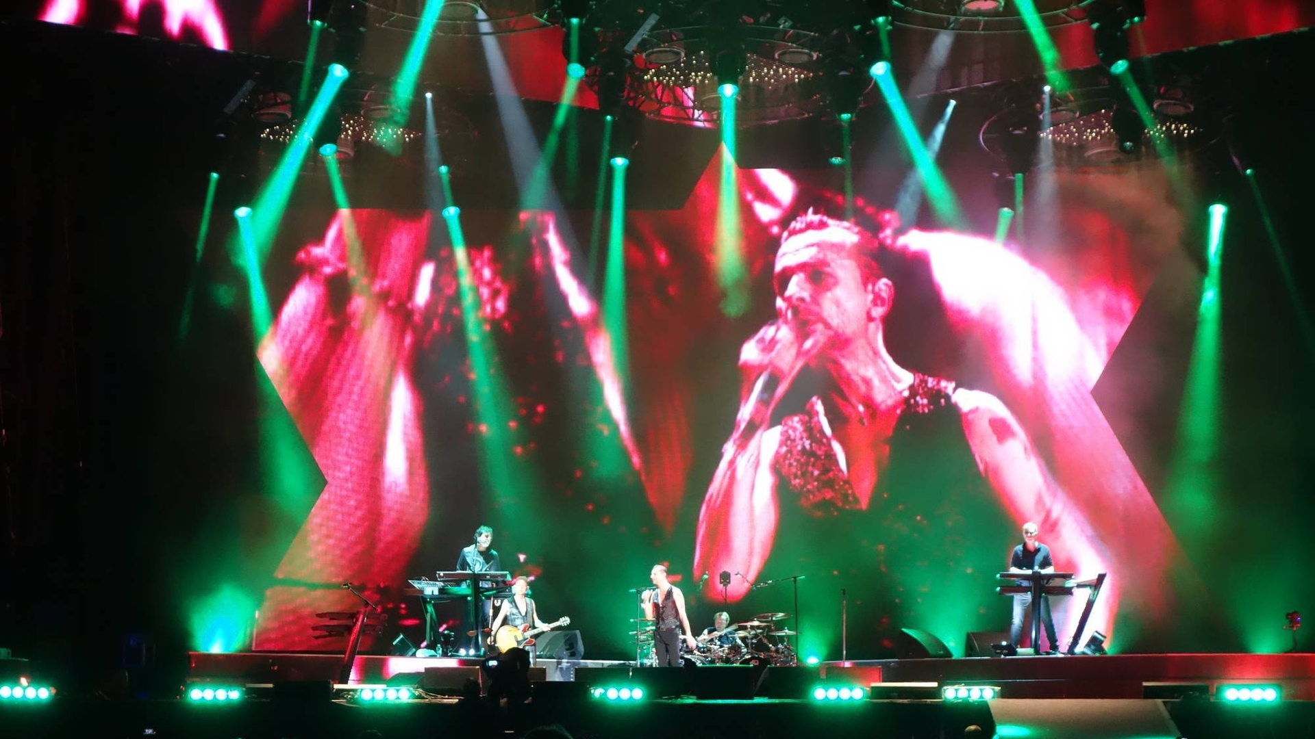 Depeche Mode Cluj 2017 | Dave Gahan a fost externat, trupa se pregăteşte de show-ul din România