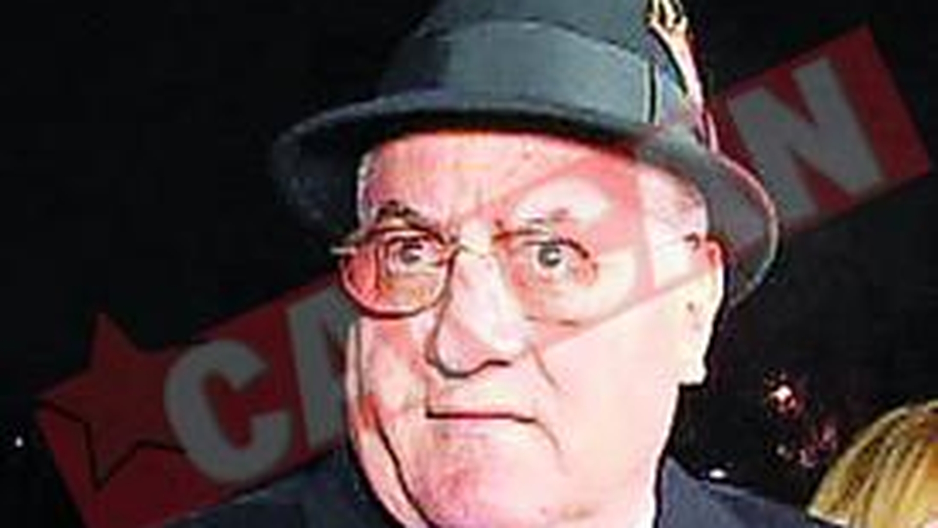 "Ma doare in palarie de politica"