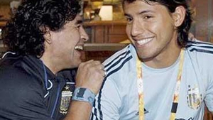 Sergio Aguero isi respecta socrul! "E jenant ca lumea sa ma compare cu Maradona! El este unic, iar eu doar un ucenic!"