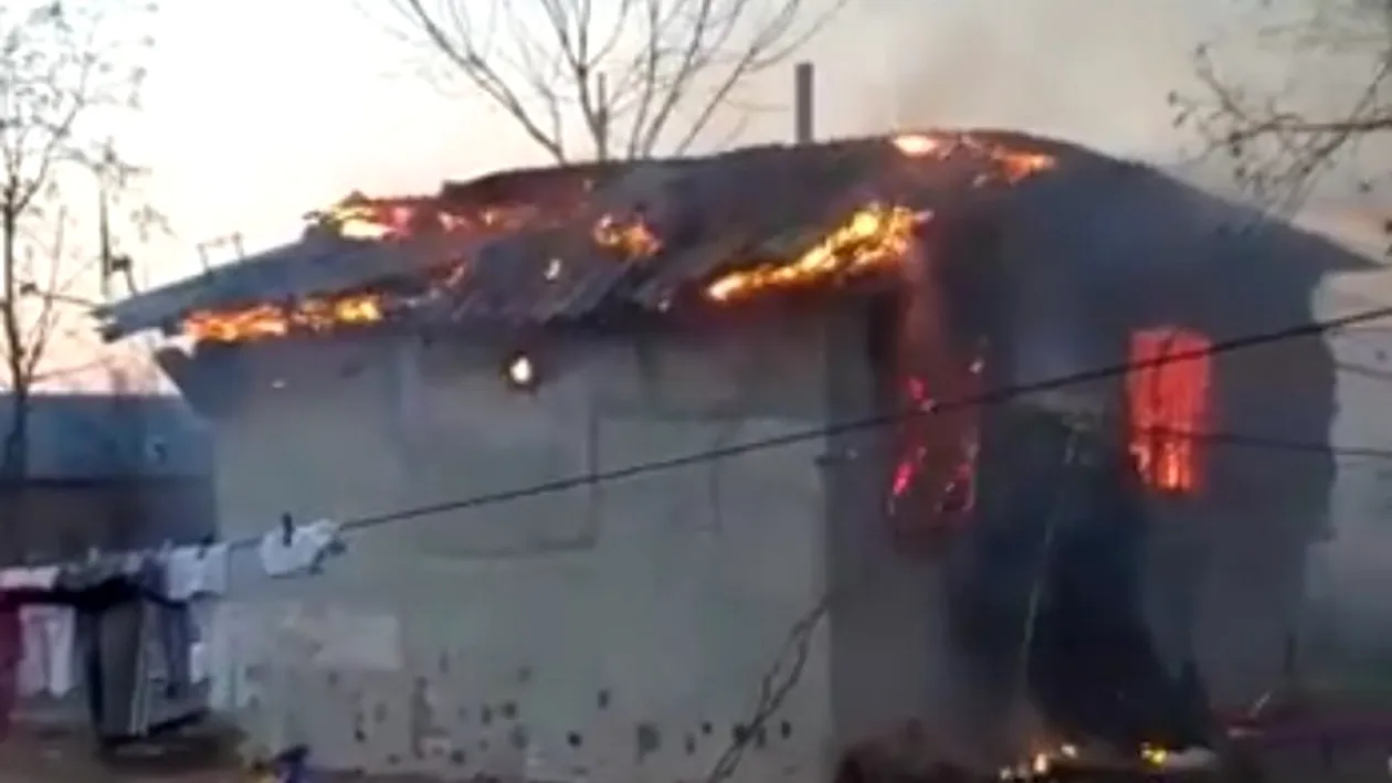 Un bebeluș de patru luni a ars de viu într-un incendiu, în Dâmbovița