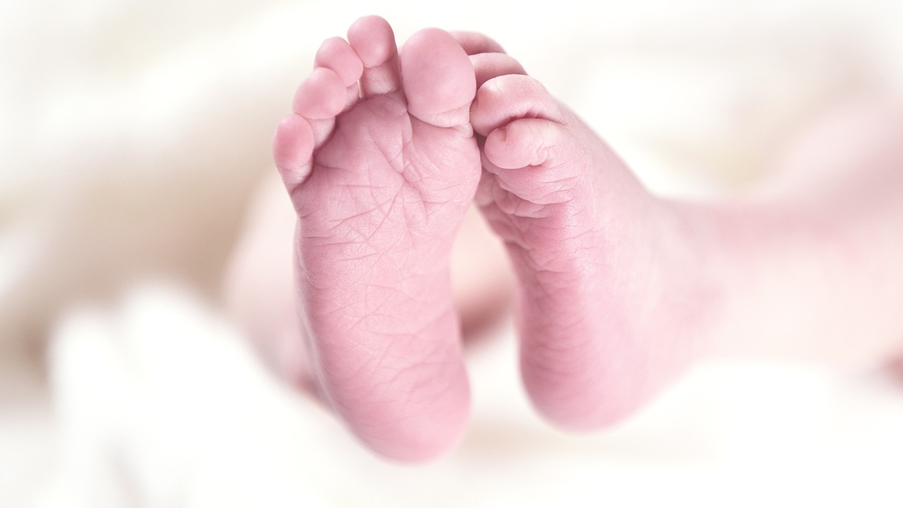 Situație uluitoare la Maternitatea Ploiești! O proaspătă mămică a fost externată cu alt copil