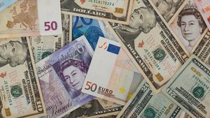 Curs valutar BNR joi, 27 mai 2021. Cât valorează un euro astăzi