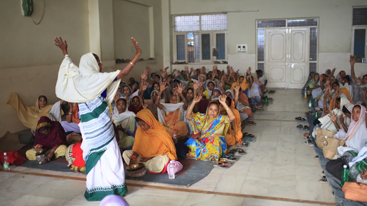 India si povestile ei cutremuratoare! Orasul cu 20.000 de vaduve