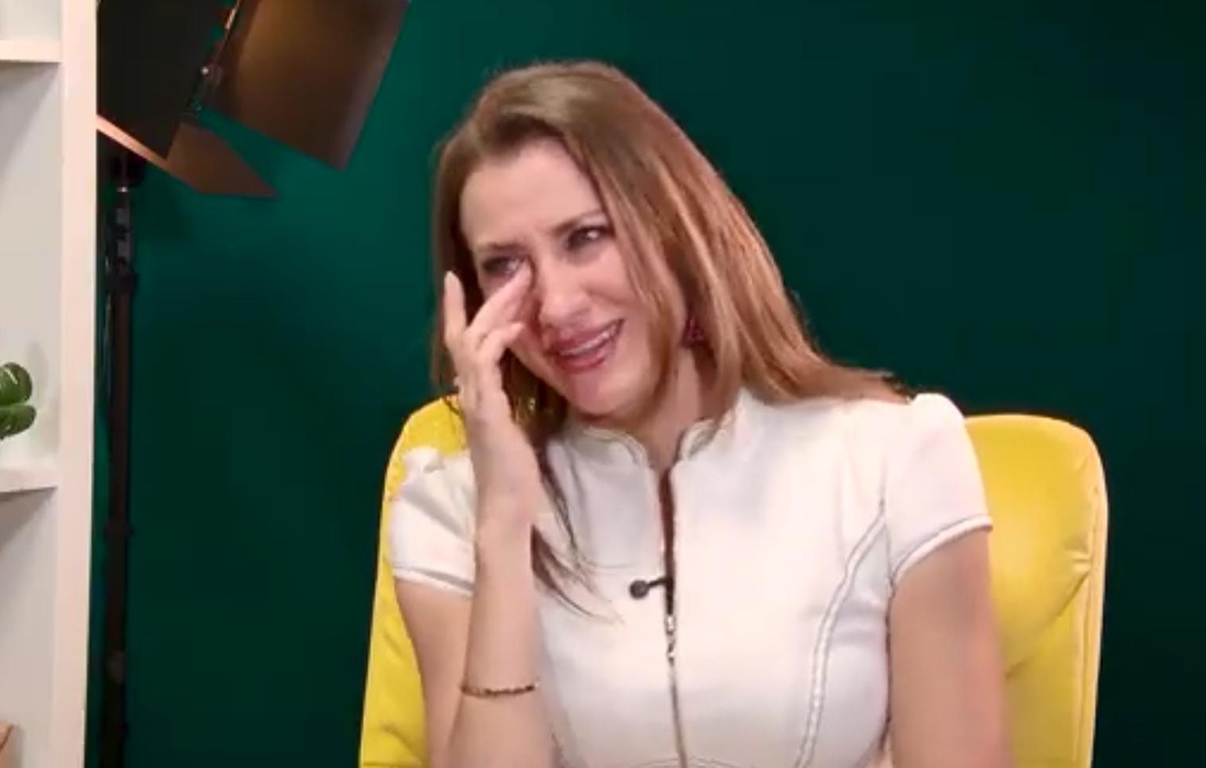 Drama neștiută a vedetei de la ProTV. Și-a pierdut fratele și tatăl, la distanță de o lună: ”Parcă aveam premoniții” | EXCLUSIV
