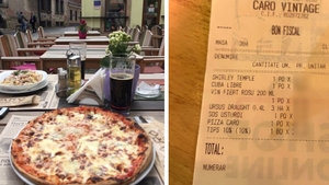 De necrezut! Cât a dat un client pentru o pizza, în Cluj. Dar să vezi cât a fost obligat să lase bacșiș