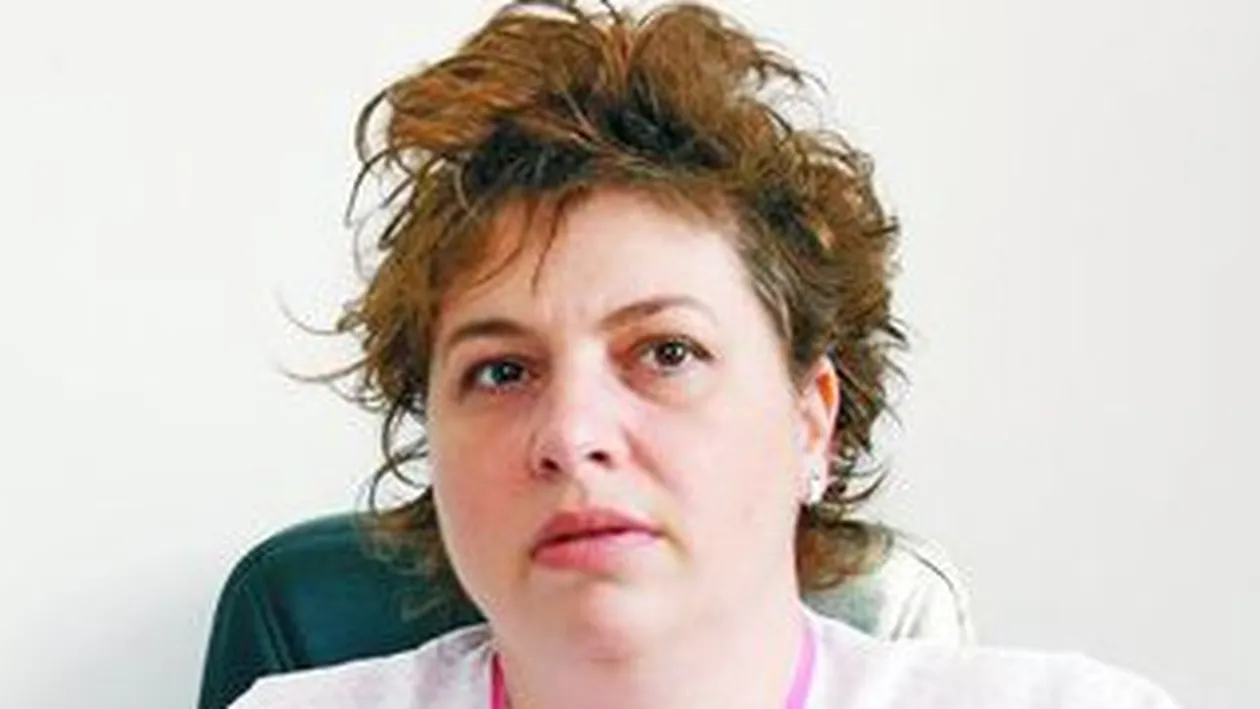 Scapa de petele galbene de pe pleoape prin operatie