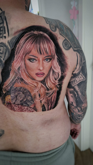 De-a lungul anilor, Ionuț și-a făcut 23 de tatuaje și nu are de gând să se oprească la ele foto: arhivă personală
