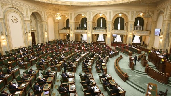 Legea carantinei în caz de coronavirus va fi modificată! Totul se decide azi! Cum va arăta actul normativ