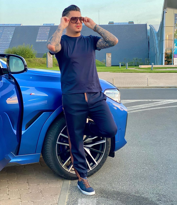 Bogdan de la Ploiești, "interzis" în local de clanul Caranilor. Sursă foto: Instagram