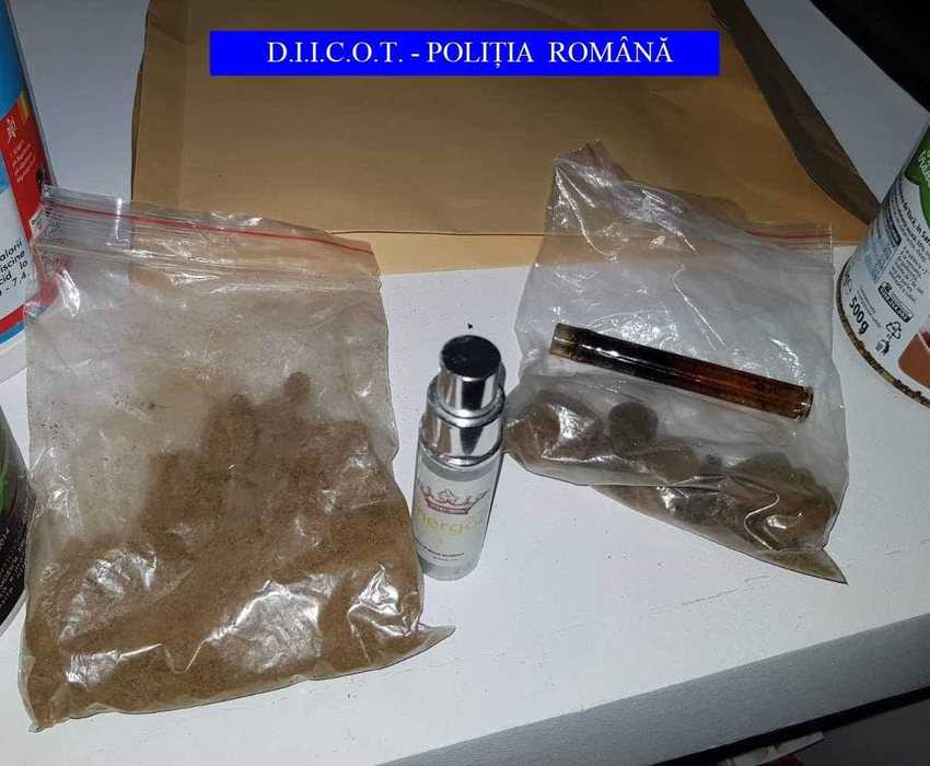 Bărbatul cultiva cannabis de doi ani