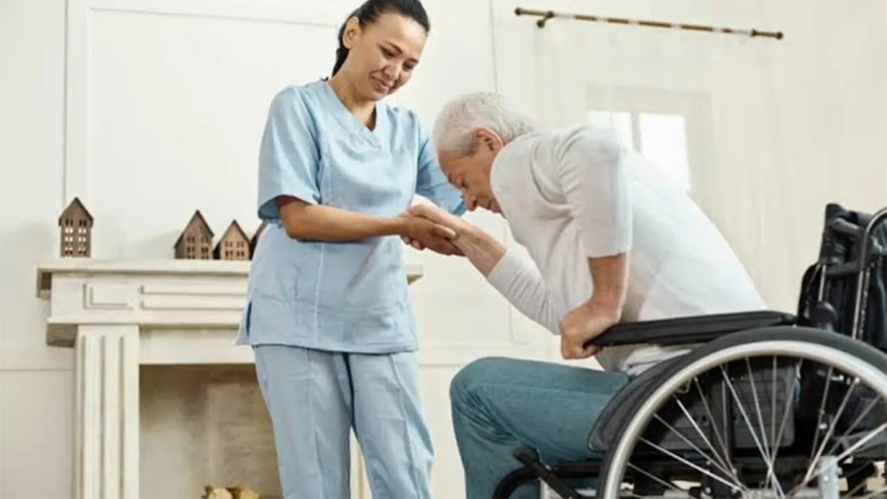 Ce s-a întâmplat după ce o badantă româncă de 51 de ani s-a măritat cu italianul de 90 de ani pe care-l îngrijea. Ce au observat rudele pensionarului