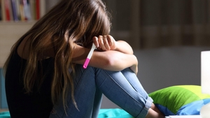 Un pedofil care racola minore în București a fost arestat. Ultima victimă a fost o fată de 13 ani