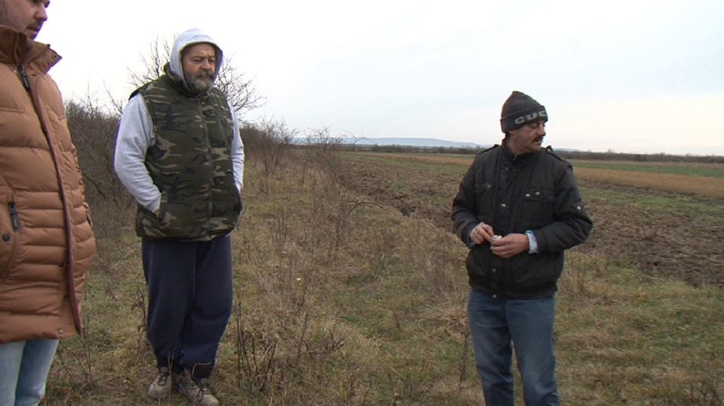 Localnicii sunt dezamăgiţi că bogăţia lor nu interesează pe nimeni