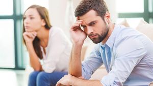 Drama unei tinere de 19 ani. A fost înșelată de soț cu mama ei, la scurt timp după ce a născut: „Dispărea cu orele”