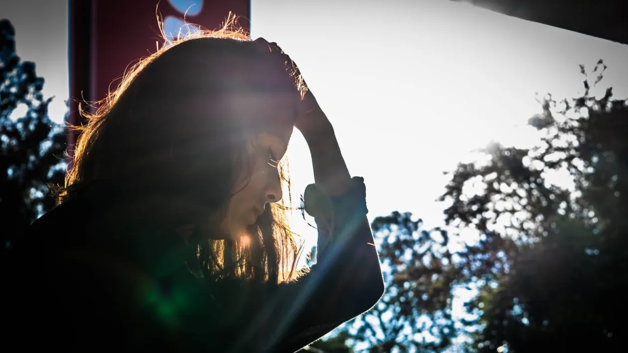 După 10 ani de căsătorie a aflat că soțul o înșeală! Modul inedit în care le-a prins