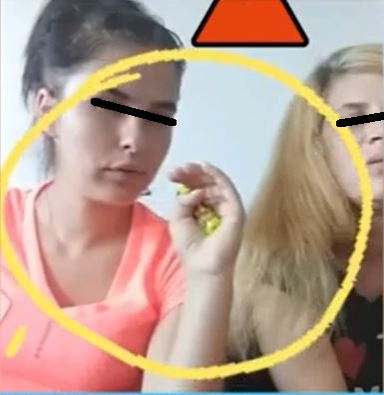 Alina, prietena mamei gemenilor din Ploiești, ar fi acuzată de moartea celor doi copii! Gestul pe care l-a făcut în timpul unui live