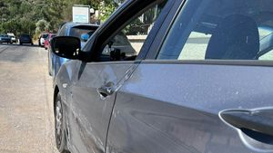 Ce a păţit un român în Thassos, după ce şi-a parcat maşina în faţa hotelului unde era cazat: "Din păcate, am avut parte de o surpriză neplăcută astăzi"
