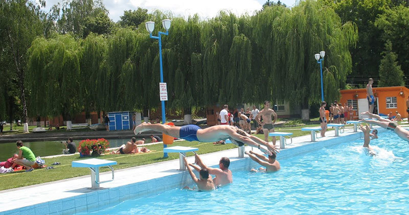 Ştrandul Giuleşti este unul de cartier