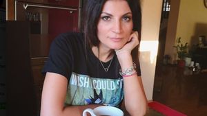 Ioana Ginghină a divorțat, acum se pregătește de... ”O să le apreciez mai mult pe fetele care dansează la bară!”