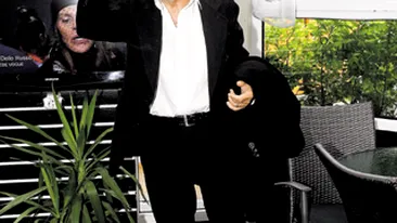 Ion Dichiseanu lucreaza, savureaza micile bucurii ale vietii si nu uita nimic...  Exista viata dupa divort