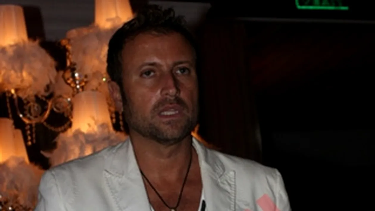 Bote: Femeia ideala este inalta, roscata cu picioare subtiri si sani mici