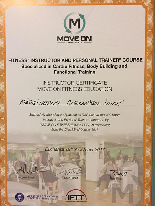 Alexandru este instructor și antrenor personal de fitness