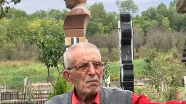 Cum și-a amenajat locul de veci, un bătrânel din Gorj, după ce a fost părăsit de familie