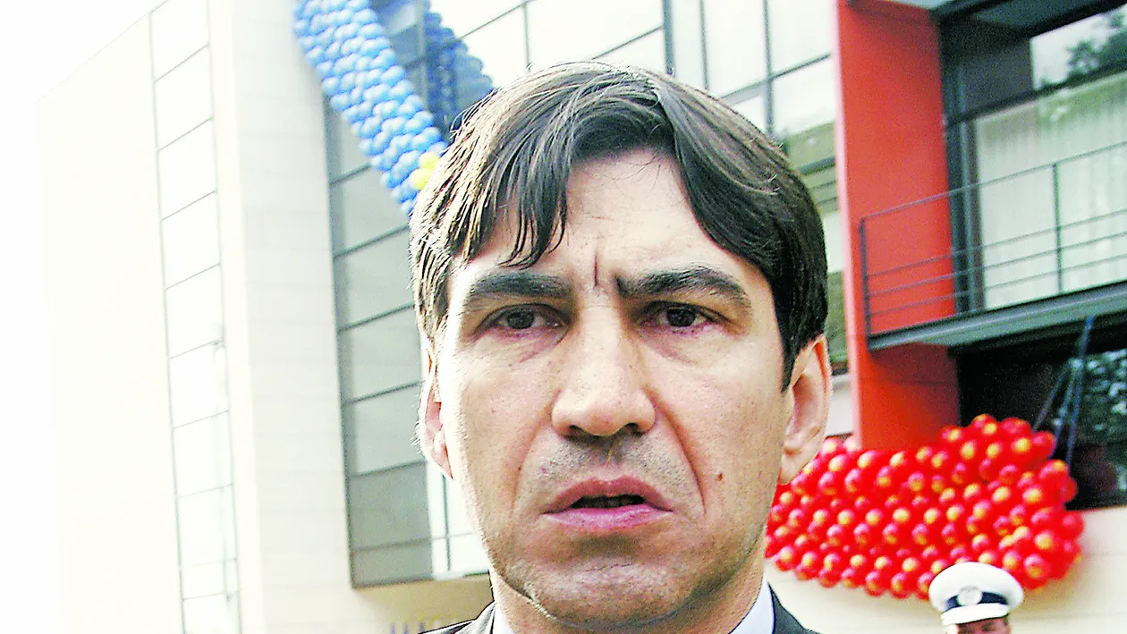 Victor Piturca nu isi recunoaste copilul si o ataca pe fosta amanta. “Vica vrea sa se imbogateasca pe spatele meu”