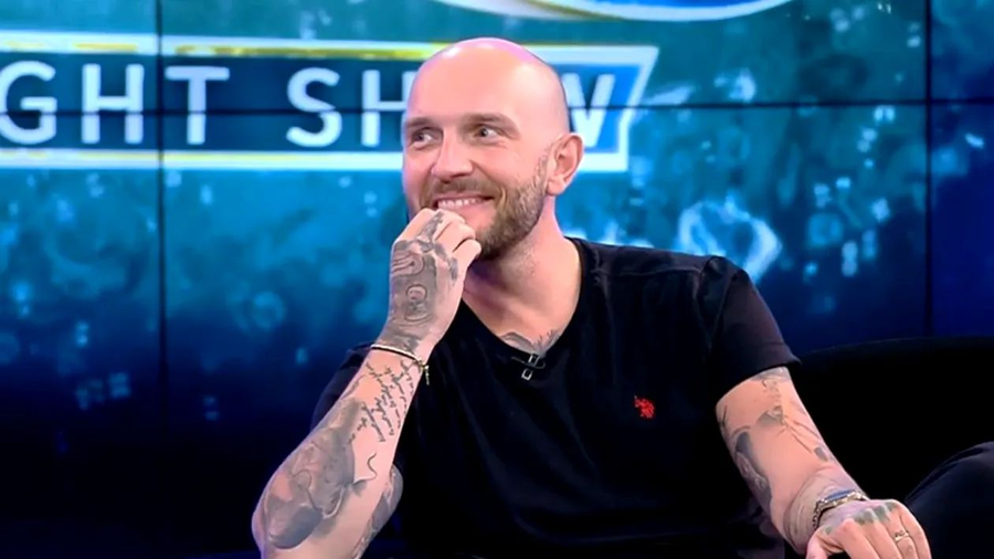 Ceartă între Cătălin Bordea și prietena sa din cauza unui amantlâc. Comediantul a luat foc atunci când a auzit