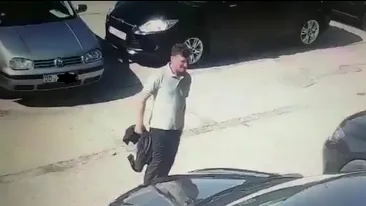 Un hoț a fost filmat în timp ce a furat dintr-o mașină lăsată descuiată într-o parcare din Suceava. Cu ce pradă a plecat