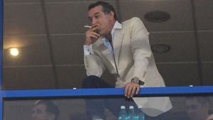 Gigi Becali, din nou la "cârma" Stelei! Află cum este posibil acest lucru: "Ar trebui să iasă dimineaţa"