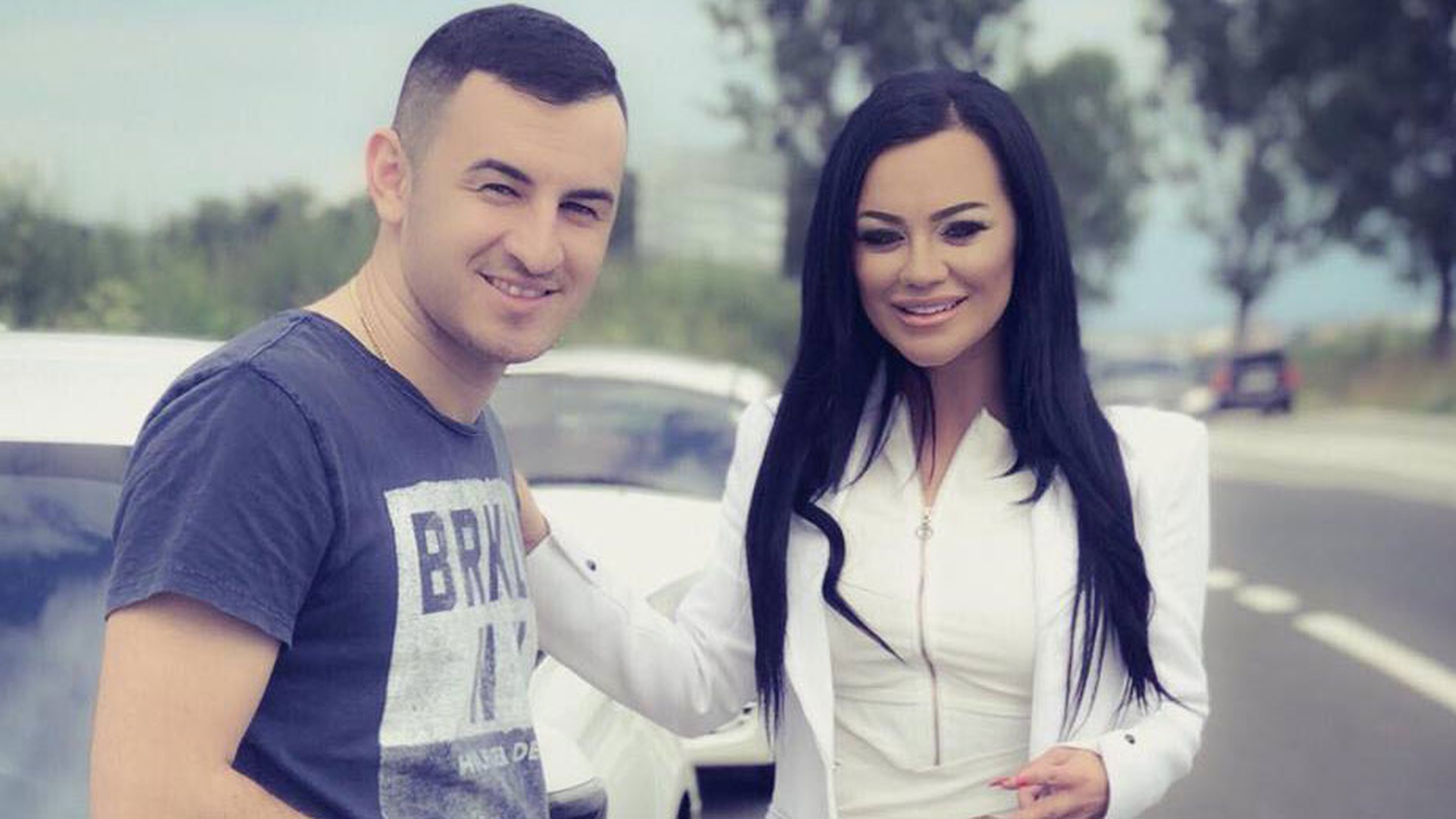 FOTO. Carmen de la Sălciua a postat prima fotografie oficială cu iubitul ei, Cosmin Isăilă. Ce frumoși sunt împreună!