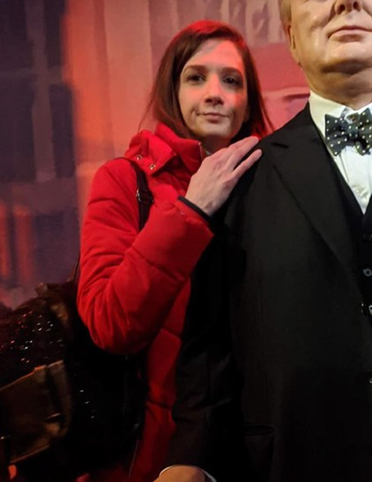 Andreea Hartman susține că fostul soț american i-a “răpit” copilul, profitând de starea de urgență