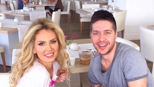 Vai, ce burtică MARE de gravidă are ANDREEA BANICĂ. Iată ce a ţinut artista până acum ASCUNS!