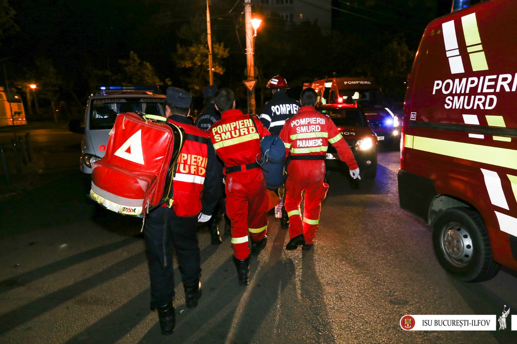 Incendiu într-un bloc din Capitală! O persoană de 79 de ani a murit, iar alta este grav rănită