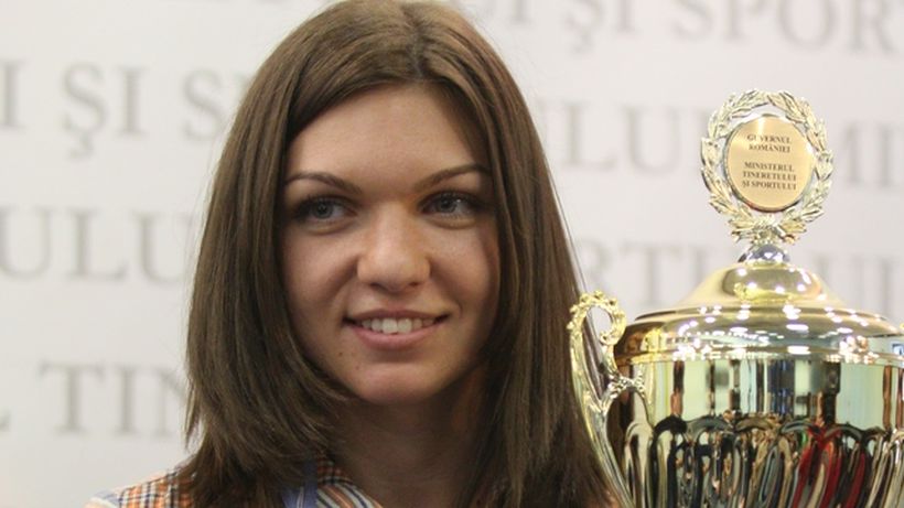 Simona Halep si-a dezvaluit toate secretele! Afla cand a iesit ultima oara in club si ce femeie ii da fiori!