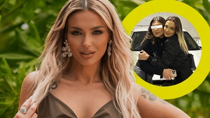 Ella a provocat un ”tsunami” la Insula Iubirii, dar stai să vezi cum arată sora ei, pe care o ține ascunsă! Alexandra poate intra ca ispită supremă în vila băieților