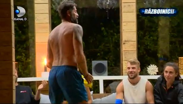 Scene fierbinți la Exatlon! Un concurent și-a aruncat hainele și a început să danseze lasciv pe versurile Andei Adam