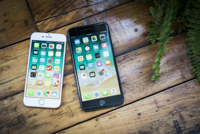 A crezut că dă lovitura, după ce şi-a cumpărat un iPhone la un preţ de nimic! Când a ajuns acasă şi a desfăcut cutia a simţit că leşină