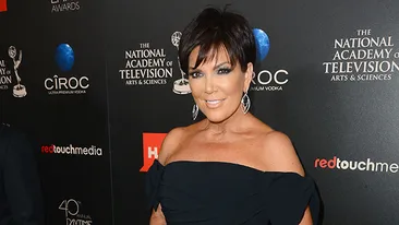 A descoperit fantana tineretii. Are 58 de ani, dar arata ca la 22