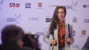 Iubita lui Vlad Voiculescu, interpretare „biblică” a demiterii fostului ministru al Sănătății: „Într-o zi ploioasă, cu puțin înainte de Paște”