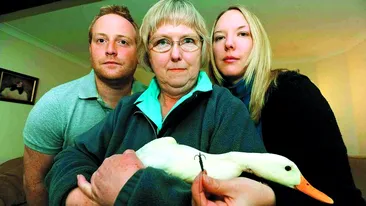 A inghitit un carlig de pescuit