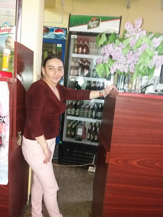 Crimă oribilă lânga gara din Satu Mare. O barmaniță a fost ucisă de un bărbat care voia să jefuiască localul