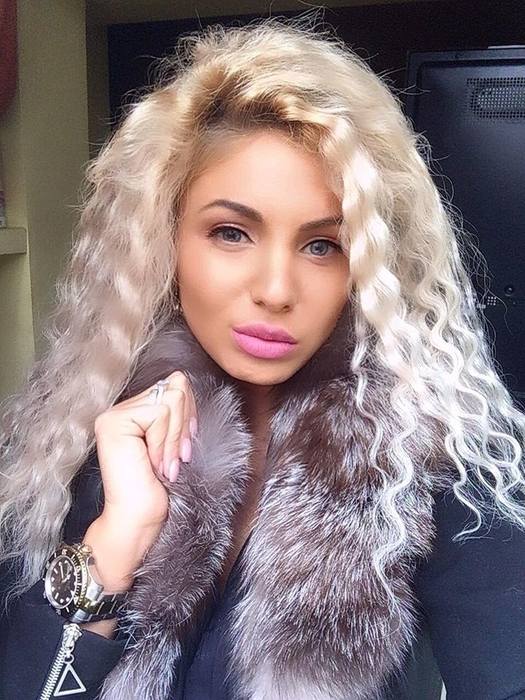 Emilia Negurici, cunoscută drept cântăreaţa Emmy care a fost acuzată că făcea sex pe bani
