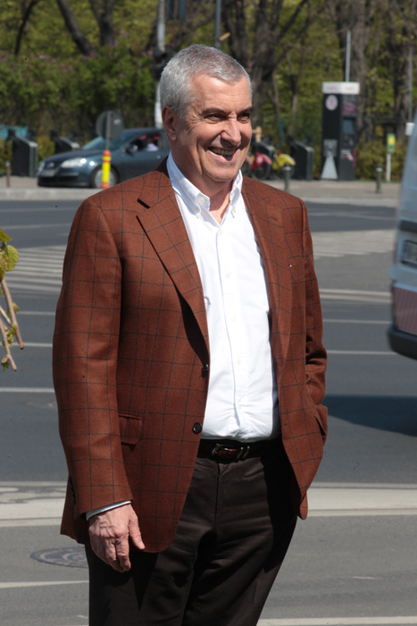 Călin Popescu Tăriceanu a ”fugit” de la birou cu un taxi Uber