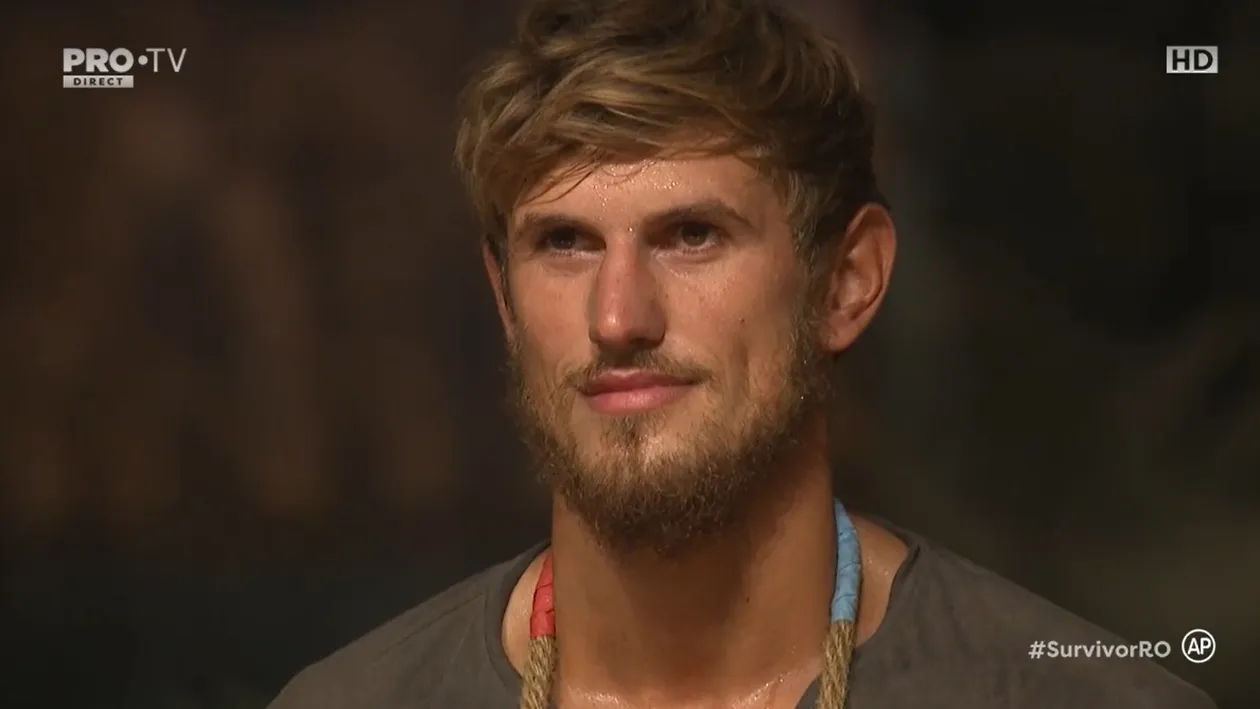 Alex Delea, ironizat de fani! Cu ce mașină și-a făcut apariția câștigătorul Survivor România 2022 pe străzile din Capitală