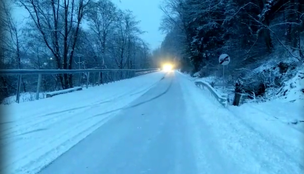 A nins ca în poveşti în România, noaptea trecută! Zonele unde zăpada a făcut ravagii. FOTO