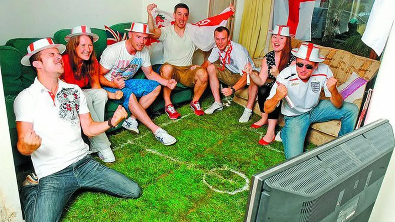 Si-a facut teren de fotbal in living